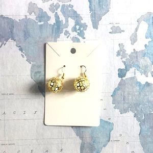 Gold colored earrings with Turquoise colored beads - Handmade